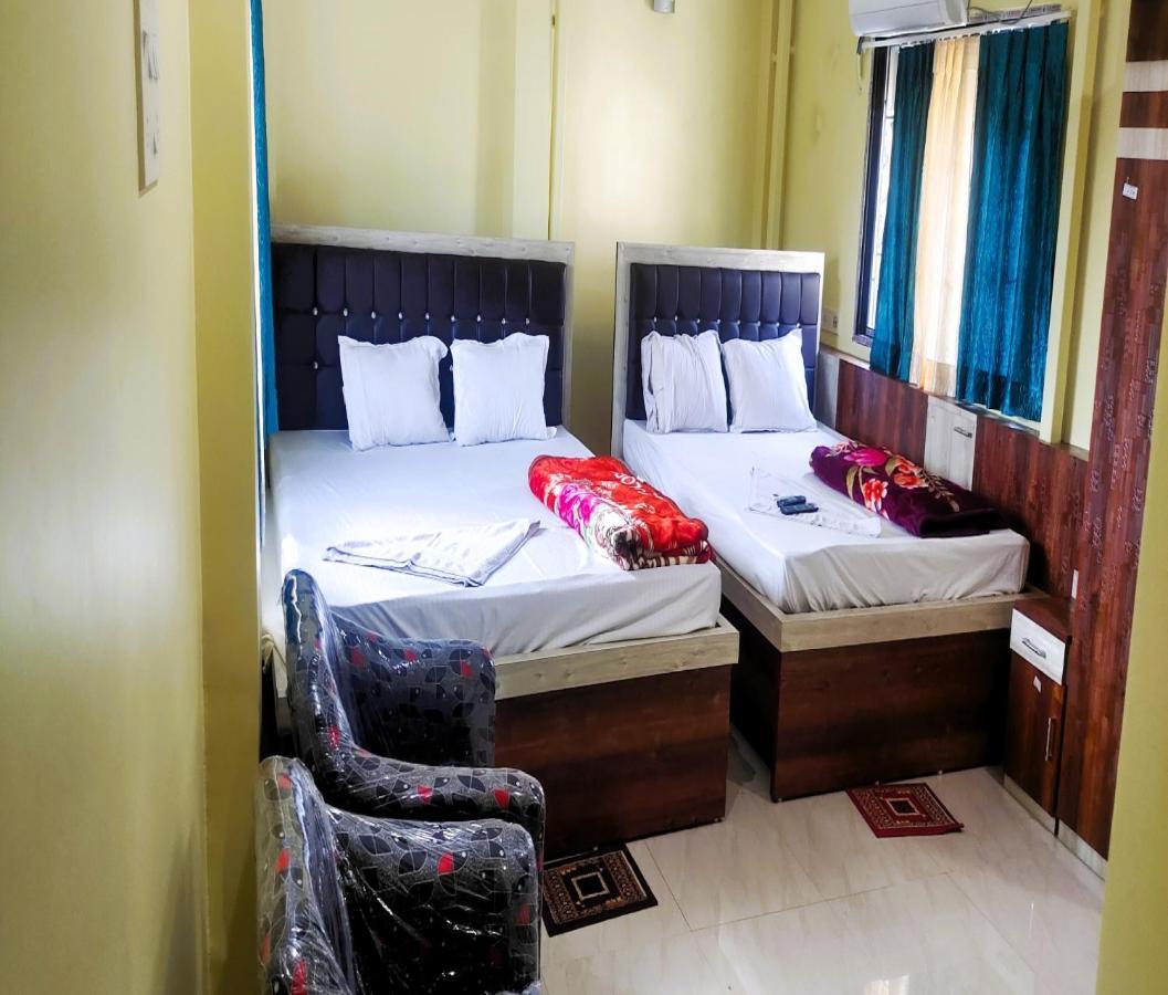 כלכותה Staymaker Tirupati Guest House מראה חיצוני תמונה